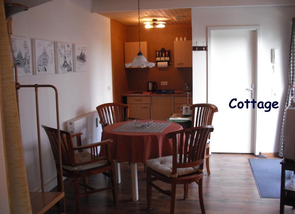 City-Ferienwohnungen-Dresden - Zentral Gelegen Im Haus Louisenstrasse 11 - Dresden-Neustadt Room photo